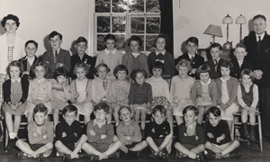 Disgyblion Ysgol Coed-y-bryn yn yr 1950au